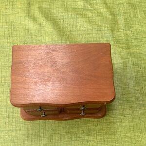 Chic Wooden Jewelry Organizer with Mirror